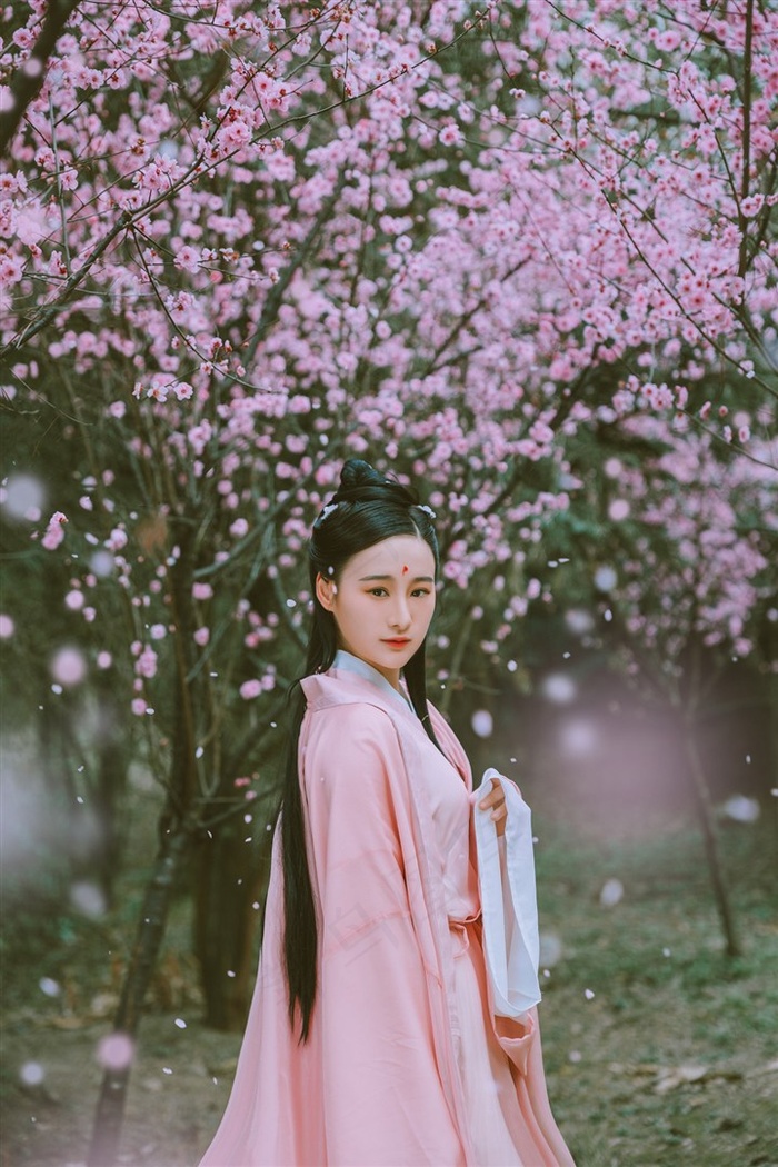 久久久久久精品免费免费软件探寻娱乐圈黑暗：骇人丑闻曝光！